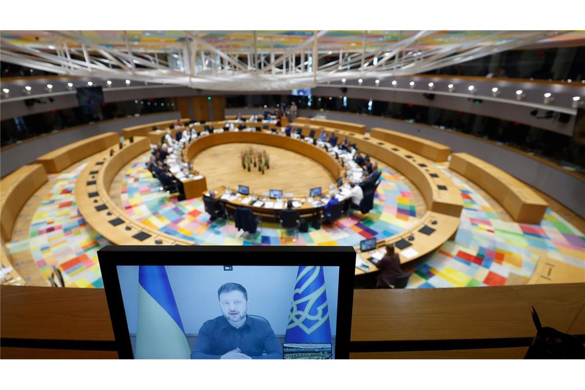 Selenskyj setzt auf neue Gespräche mit den USA über ein Kriegsende.