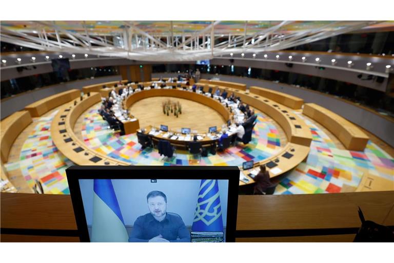 Selenskyj setzt auf neue Gespräche mit den USA über ein Kriegsende.