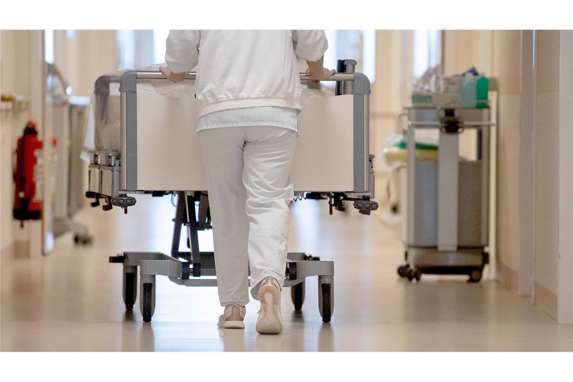 Selten werden sogar Patienten verwechselt oder OP-Utensilien im Körper vergessen. (Symbolbild)