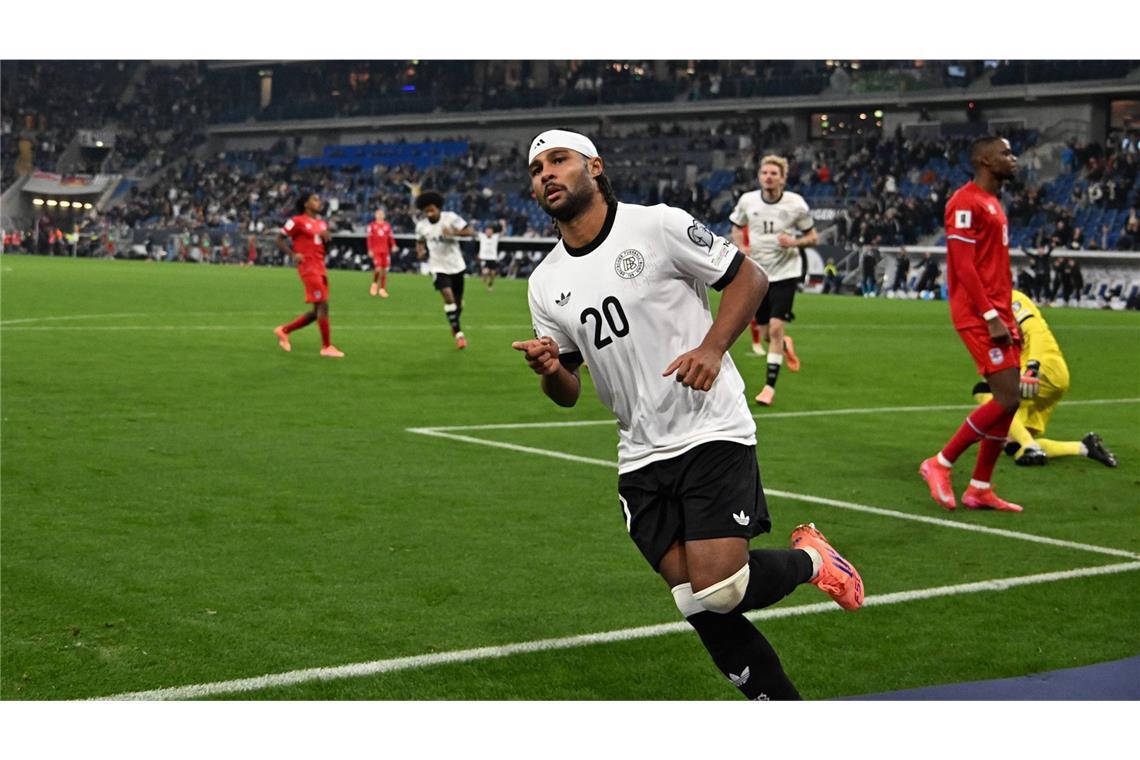 Gnabry und Kimmich überragen beim 4:0 gegen Luxemburg Serge Gnabry (Note 2): Überragend waren zuletzt die Leistungen beim FC Bayern, weshalb Gnabrys Startelfnominierung gegen Luxemburg in der DFB-Elf nur folgerichtig war. Der Offensivmann setzte seinen persönlichen Höhenflug fort. Er war der Aktivposten des deutschen Teams, kam zunächst einigen Chancen und holte mit seinem Schuss den Elfer zum 2:0 und die Rote Karte (Handspiel eines Luxemburgers) heraus. Dann traf Gnabry per sattem Schuss kurz nach der Pause zum 3:0. Später nach 68 Minuten ausgewechselt – nach starkem Gesamtauftritt.