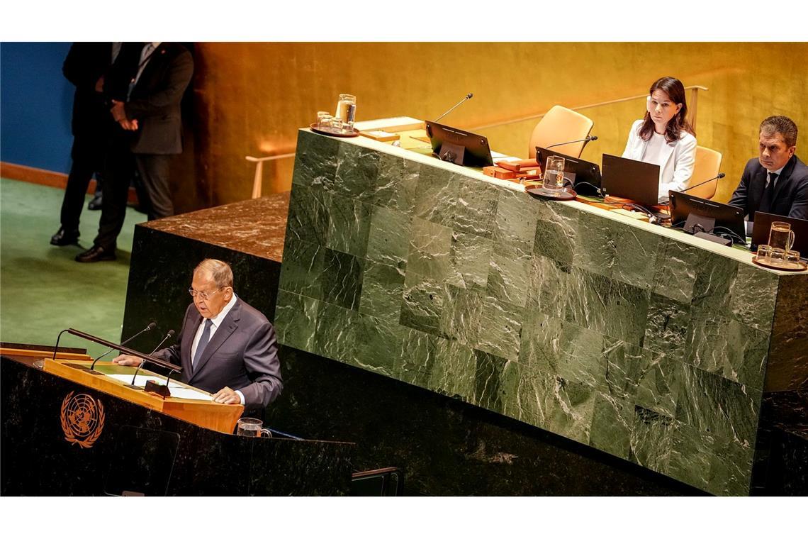Lawrow: Deutschland will wie unter Hitler Europa unterjochen Sergej Lawrow spricht bei der UN-Generalversammlung.