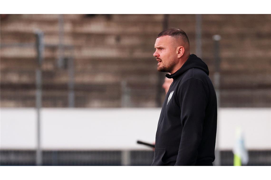 Späte Joker-Tore lassen die Blauen jubeln SGV-Coach Kusthrim Lushtaku