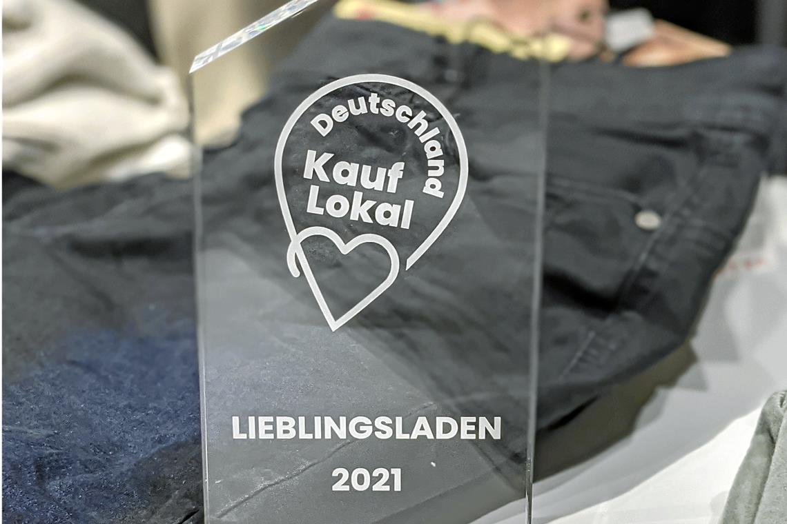 Modehaus Bachmann ist Kundenliebling Sie hat nun direkt im Laden ihren Platz.