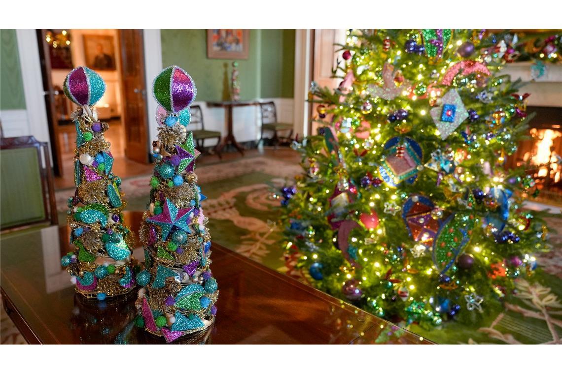 Jill Bidens Weihnachtsdeko: 165.075 Lichter im Weißen Haus Sie setzten zum Abschied einmal mehr auf Wärme und Opulenz. Bei den Trumps dürfte es wieder minimalistischer zugehen.