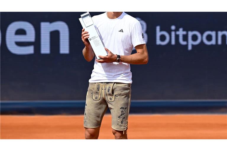 Siegerpose mit Lederhose: Alexander Zverev gewinnt in München.
