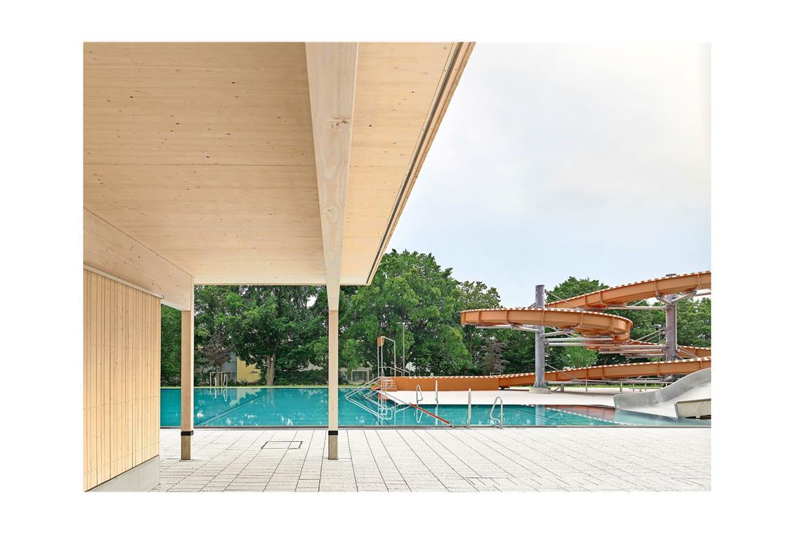 Stilvoll abtauchen –  Stuttgarter Architekten und ihre coolen Schwimmbäder
