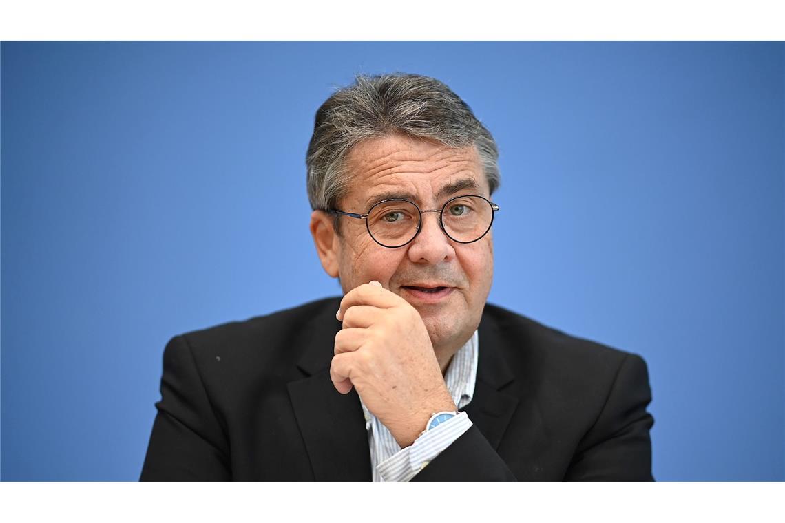 Ex-SPD-Chef Gabriel für Rheinmetalls Aufsichtsrat nominiert Sigmar Gabriel spricht im Jahr 2020 bei einer Pressekonferenz.
