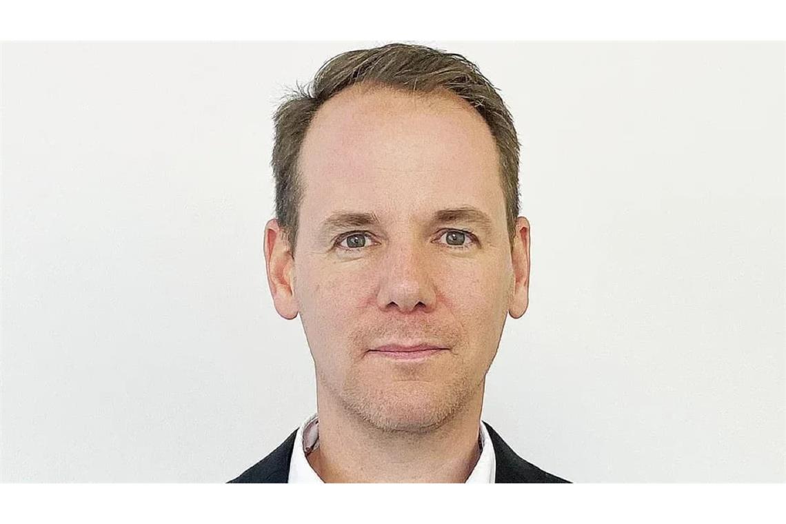 Simon Schreiber ist Amtsleiter Stuttgart des Landesamtes für Vermögen und Bau. Gemeinsam mit Dirk Rieker, Geschäftsführer der Staatsgalerie Stuttgart, lenkt Schreiber die Mammutaufgabe Sanierung der Staatsgalerie Stuttgart.