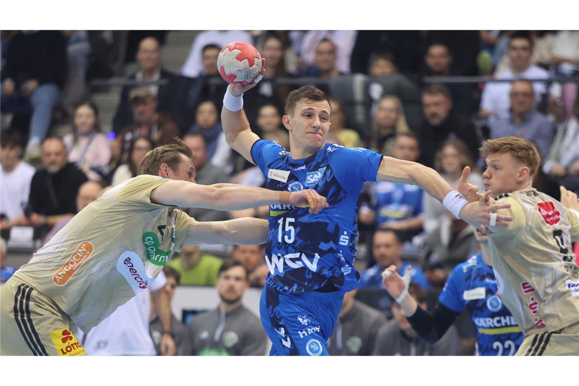 Simone Mengon zieht ab.