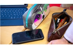 Smartphones an Schulen sind zunehmend ein Problem.