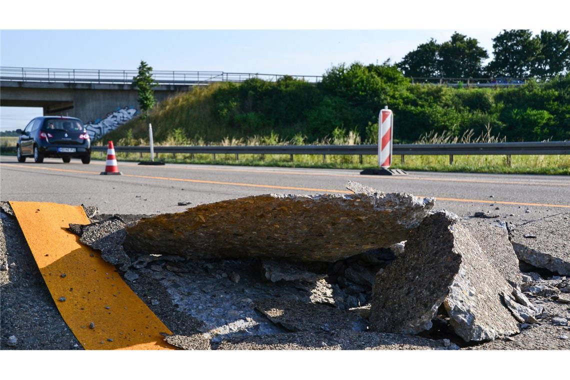 So kann Hitze einer Autobahn zusetzen (Symbolbild).