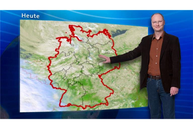 So sehen ihn die Zuschauer aktuell nicht: Sven Plöger moderiert normalerweise im Stehen.