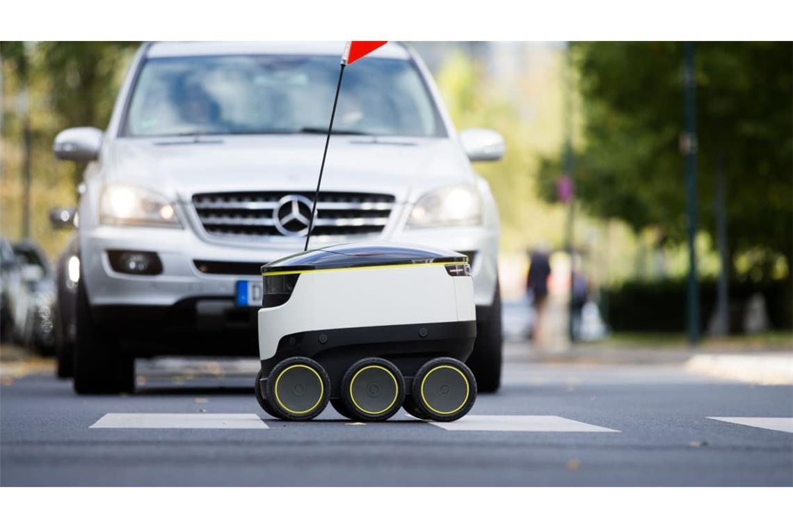 Solche Lieferroboter des Unternehmens Starship Technologies wurden auch in Deutschland bereits getestet. (Symbolbild)