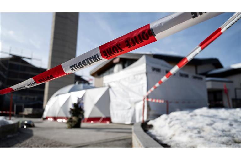 Soll schnell wieder aufgebaut werden: Die Gedenkstätte in Crans-Montana.