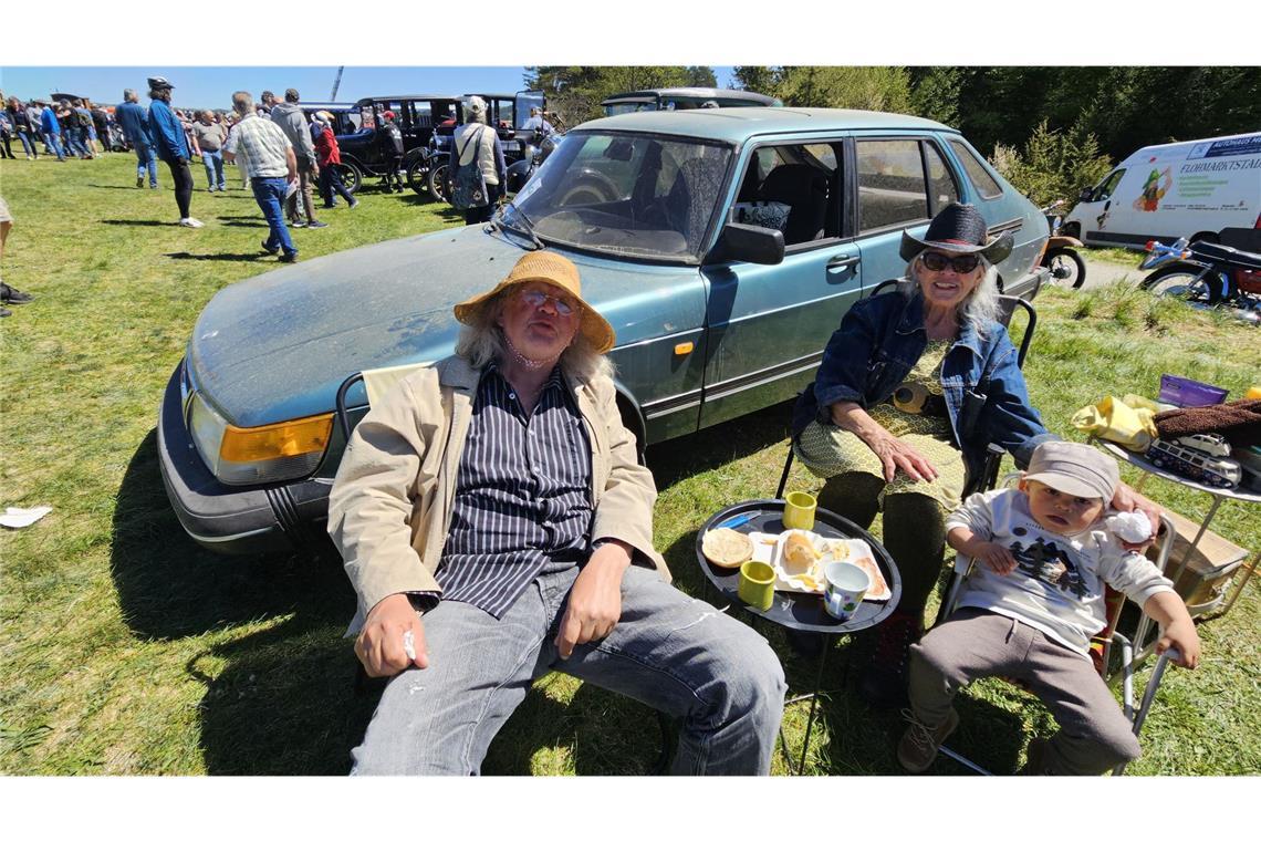Oldtimerfreunde feiern auf der Schwäbischen Alb die Technikgeschichte