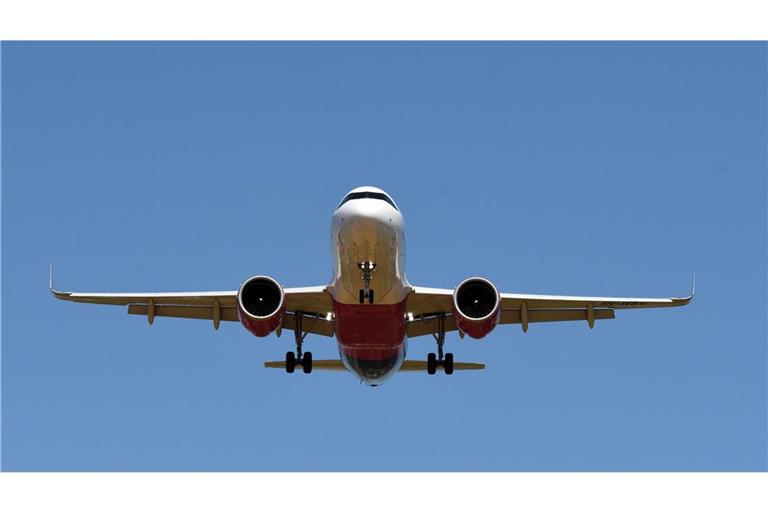 Sowohl vom Flughafen Brüssel als auch vom Billigflieger-Standort Charlero wird es am Mittwoch keine Abflüge geben (Symbolbild).