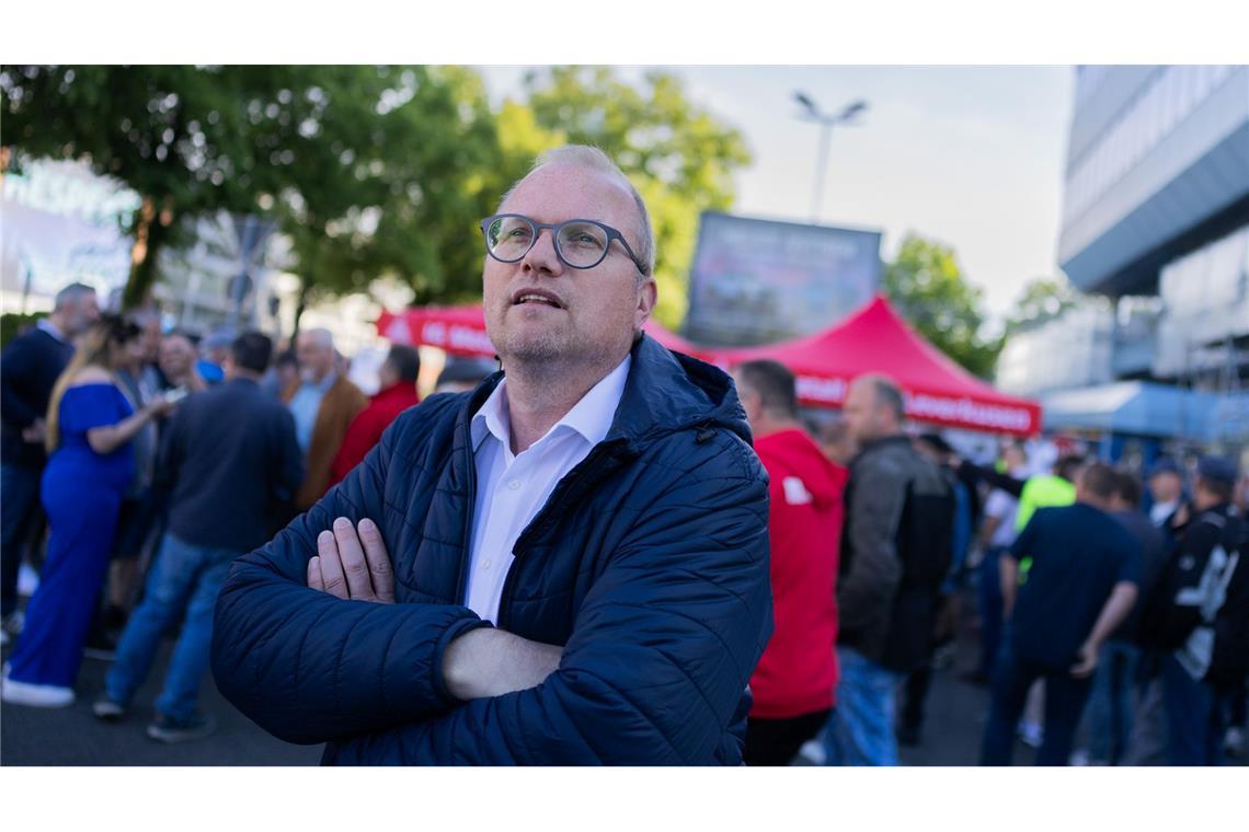 Gewerkschaft bestreikt erstmals die Kölner Ford-Werke Sozialdemokrat Jochen Ott übt Kritik am Ford-Management.
