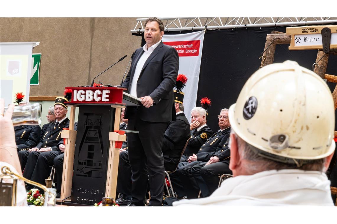 SPD-Chef Klingbeil bei einer Kundgebung im Ruhgebiet.