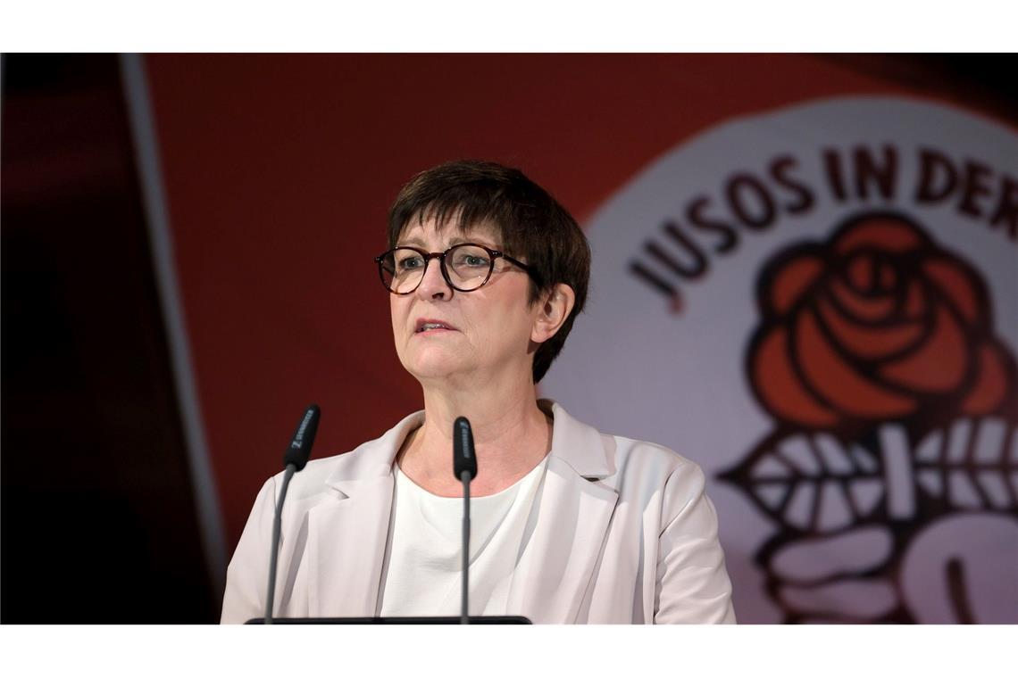 SPD-Chefin reagiert mit Selbstkritik auf Querelen SPD-Chefin räumt ein, dass die Debatte über die K-Frage nicht gut gelaufen ist. Einen langfristigen Schaden sieht sie aber nicht.