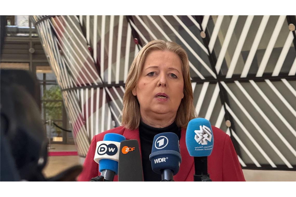 SPD-Chefin und Arbeitsministerin Bärbel Bas machte in Brüssel deutlich, dass die Koalition auch ans Rentenpaket geknüpft sei.