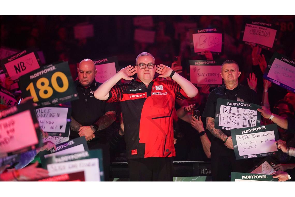 Littler und Bunting komplettieren Halbfinale im Ally Pally Spielt souverän bei der WM: Stephen Bunting.