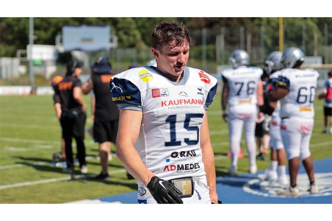 Sport auf hohem Niveau ohne Milz: Konstantin Katz in diesem Jahr im Trikot von GFL-Club Pforzheim Wilddogs, der Leonberger spielt zudem in der Brandenburg-Liga Handball für die Wünsdorfer Wölfe.