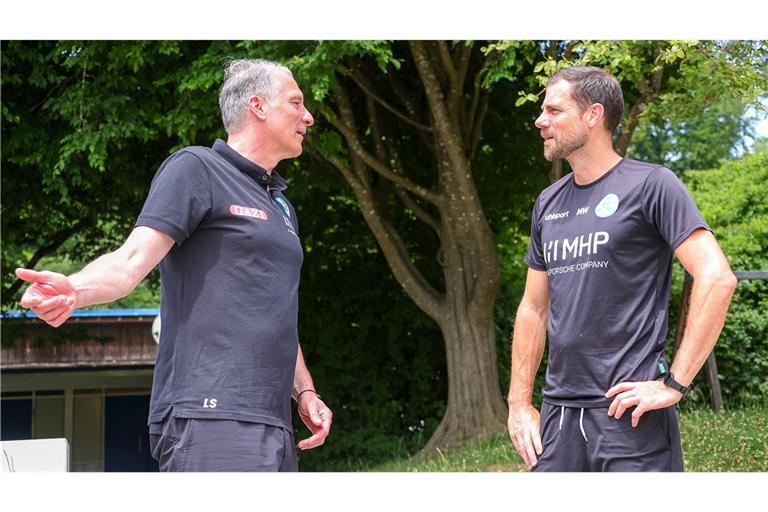 Sport-Geschäftsführer Lutz Siebrecht (li.) und Trainer Marco Wildersinn können weitere 2025 planen.