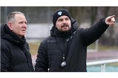 Sportdirektor Dieter Gerstung (li.), Trainer Kushtrim Lushtaku: Unfreiwillige Pause für den SGV Freiberg.

Julia Rahn