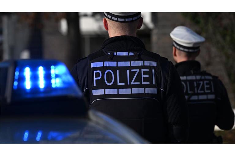 Sprengstoff-Experten der Polizei gaben schließlich Entwarnung. (Symbolbild)