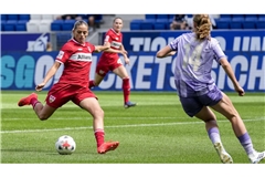 Starke Premiere in der Bundesliga: Dafina Redzepi beim 2:1-Erfolg der VfB-Frauen gegen die TSG Hoffenheim.