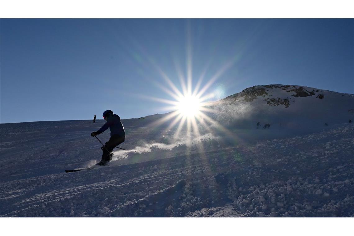 Bilder des Tages Start der Skisaison an der Zugspitze
