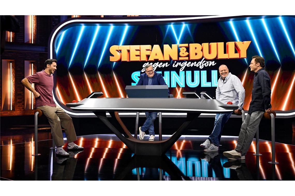 Stefan Raab und Bully verlieren gegen einen Schnulli Stefan Raab und Michael "Bully" Herbig bekamen es in ihrer neuen Show mit Bundeswehr-Arzt Marc zu tun.