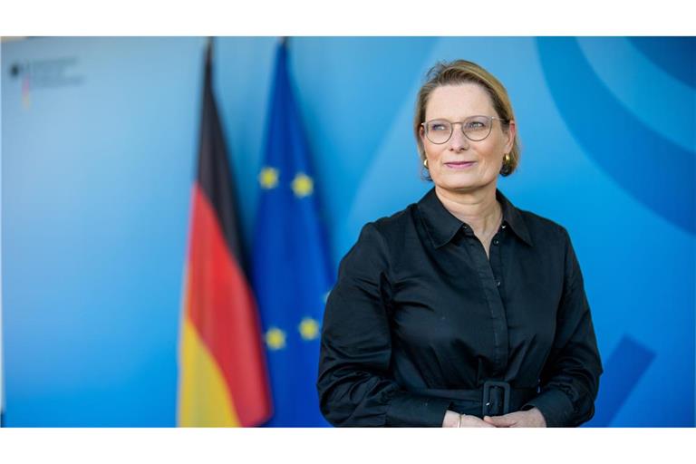 Stefanie Hubig (SPD), Bundesjustizministerin, Vorbereitung von Terrortaten mit Alltagsgegenständen wie Autos oder Messern schärfer ahnden.
