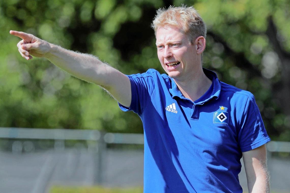 Mit Steffen Weiß zurück zum alten Konzept Steffen Weiß, der von März 2018 bis Juni 2019 den Hamburger SV II trainierte, gibt künftig in Großaspach die Richtung vor. Foto: Imago