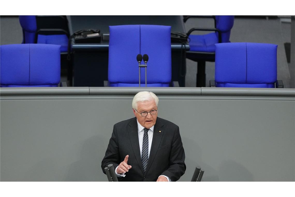 Steinmeier: An Lehren aus NS-Diktatur festhalten Steinmeier im Bundestag