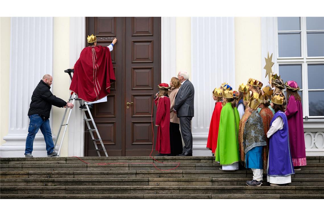 Bilder des Tages Sternsinger beim Bundespräsidenten im Schloss Bellevue