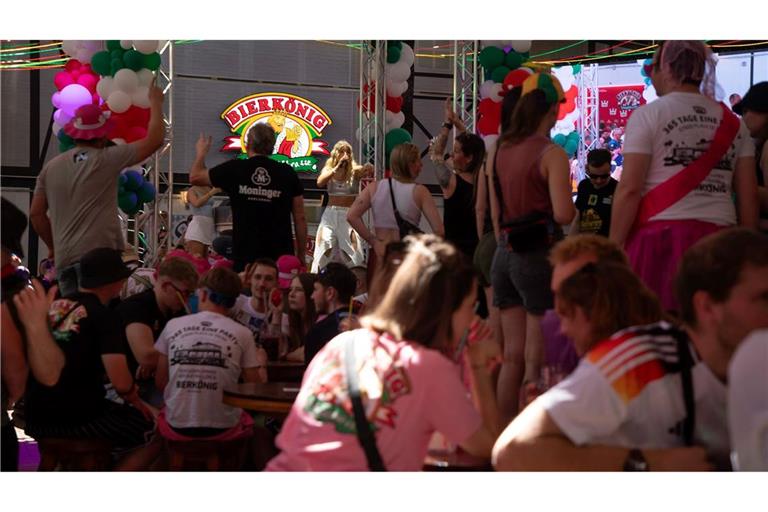 Stimmung "unfassbar gut": Im Bierkönig wird wieder gefeiert.