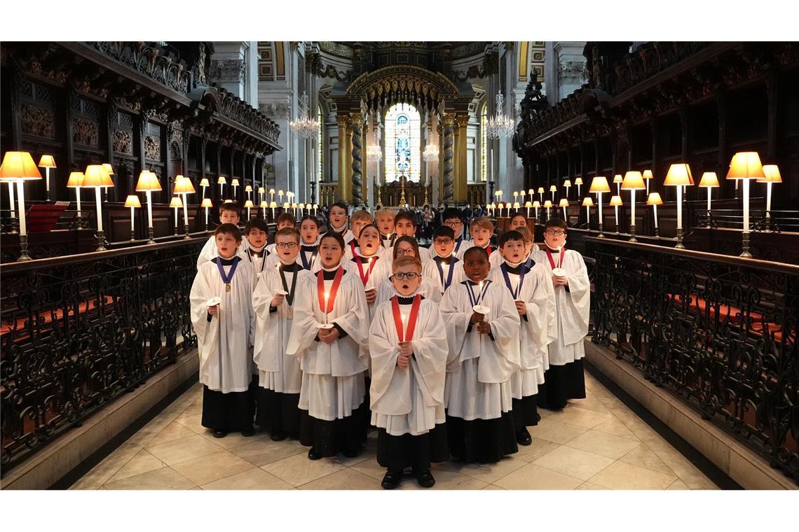 Bilder des Tages Stimmzauber im Advent: Chor der St. Paul's Cathedral bereitet sich auf Weihnachtsgottesdienste vor