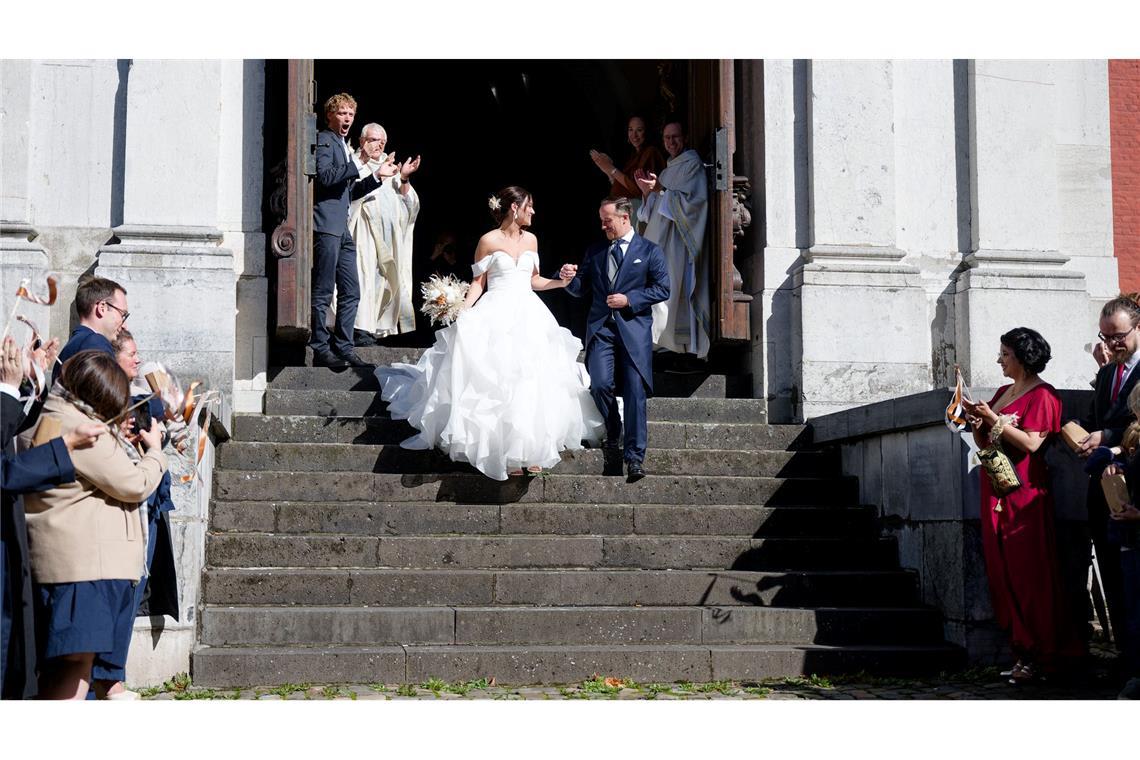Influencer und Politiker-Sohn Joe Laschet hat geheiratet Stolzes Paar: Joe und Andrea Laschet haben geheiratet