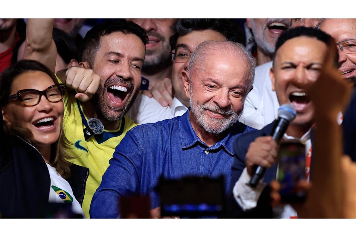 Strahlender Luiz Inácio Lula da Silva (80): Nächtlicher Jubel in Brasilien