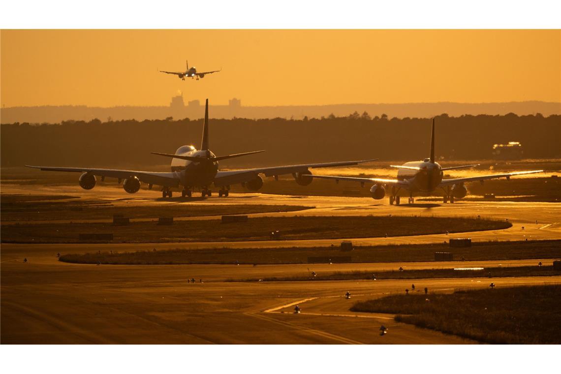 Verdi ruft zum Warnstreik auf Streik am Flughafen Frankfurt