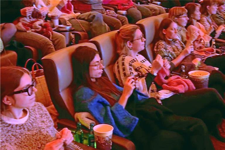 Stricken im Kino entwickelt sich auch hier zum Trend. Foto: Initiative Handarbeit/Aachen