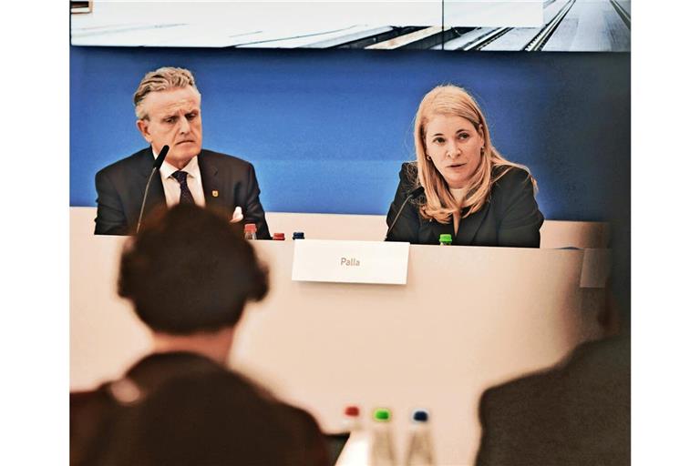 Stuttgart 21 und kein Ende: Auch nach der Krisensitzung mit Bahnchefin Evelyn Palla ist der weitere Zeitplan offen.