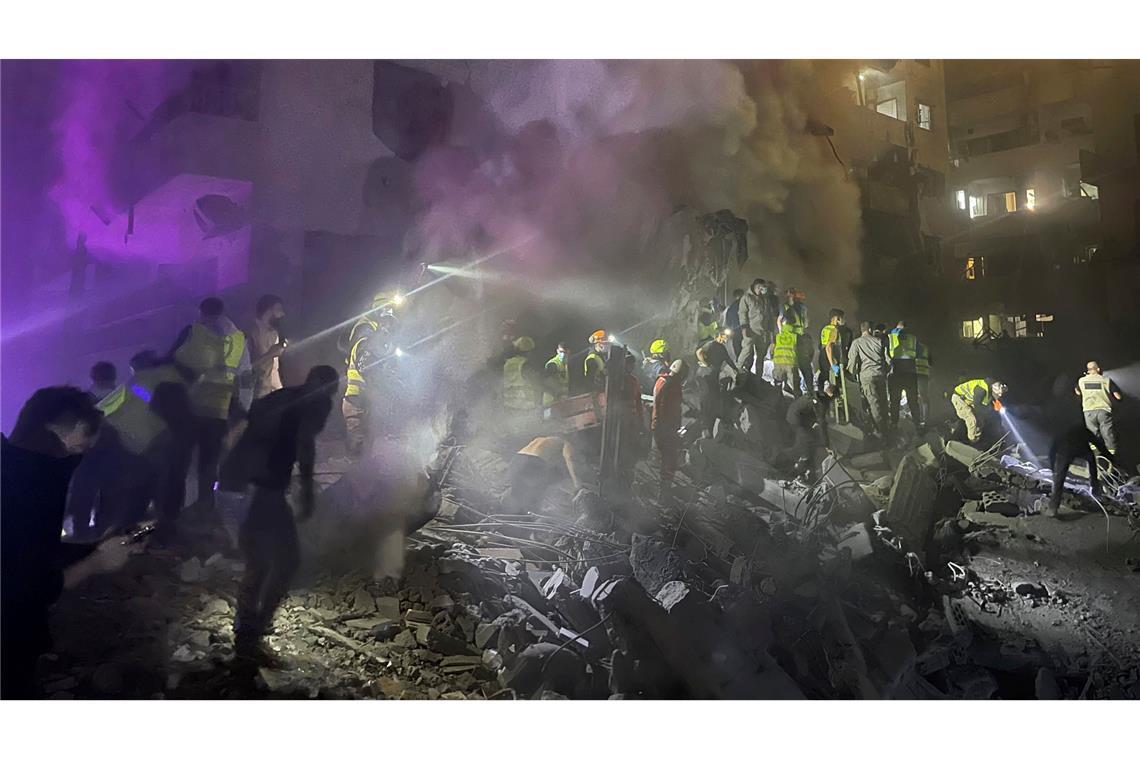 Bilder des Tages Suche nach Opfern nach israelischem Luftangriff in Beirut