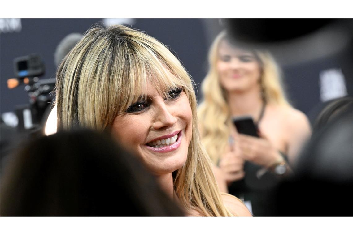 Supermodel Heidi Klum wird die Auslosung zur Endrunde der Fußball-WM 2026 moderieren. (Archivbild)