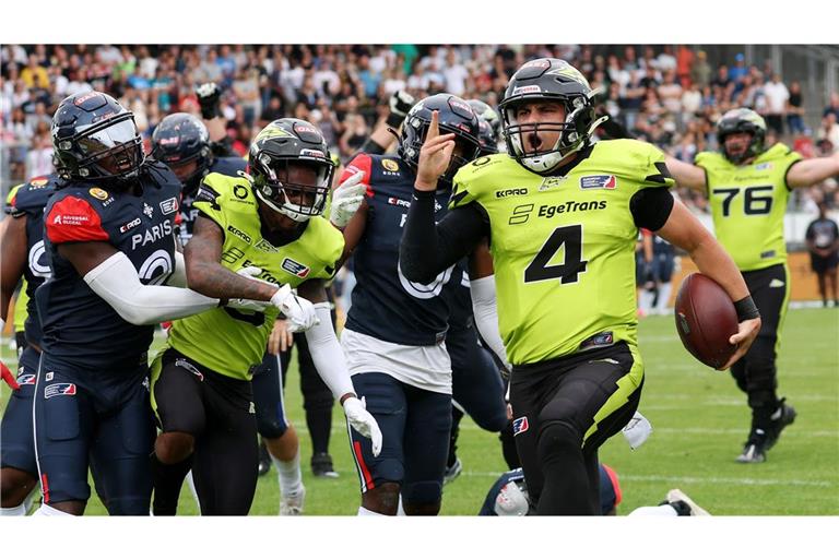 Surge-Quarterback in Bestform: Reilly Hennessey auf dem Weg zum ersten Touchdown der Partie gegen die Paris Musketeers.