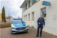 Sven Schock am Polizeiposten in Murrhardt. Kommenden Donnerstag beginnt für ihn dort seine Arbeit. Foto: Stefan Bossow
