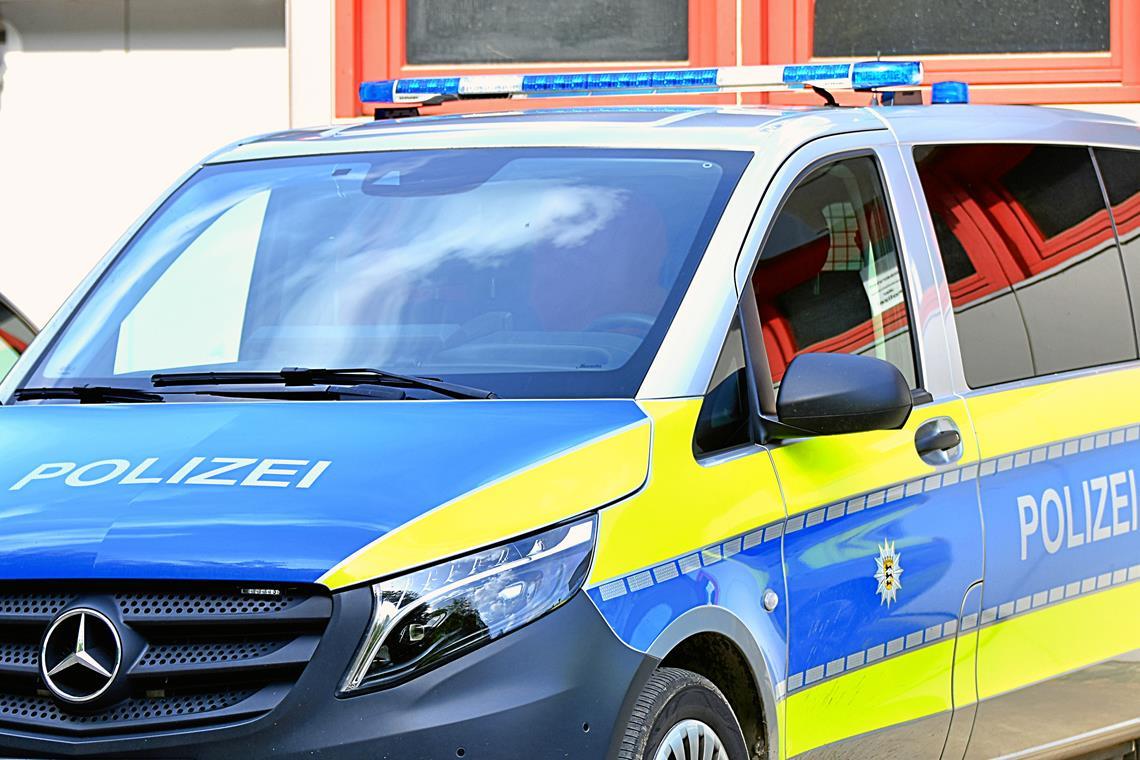Waiblingen: Rote Ampel missachtet Symbolbild: Tobias Sellmaier