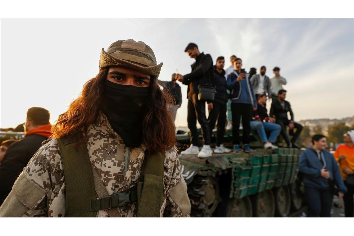 Lage in Syrien auch Tage nach Assads Sturz instabil Syrien steht nach Aussagen des Anführers der Rebellengruppe Haiat Tahrir al-Scham (HTS) kein weiterer Krieg bevor.