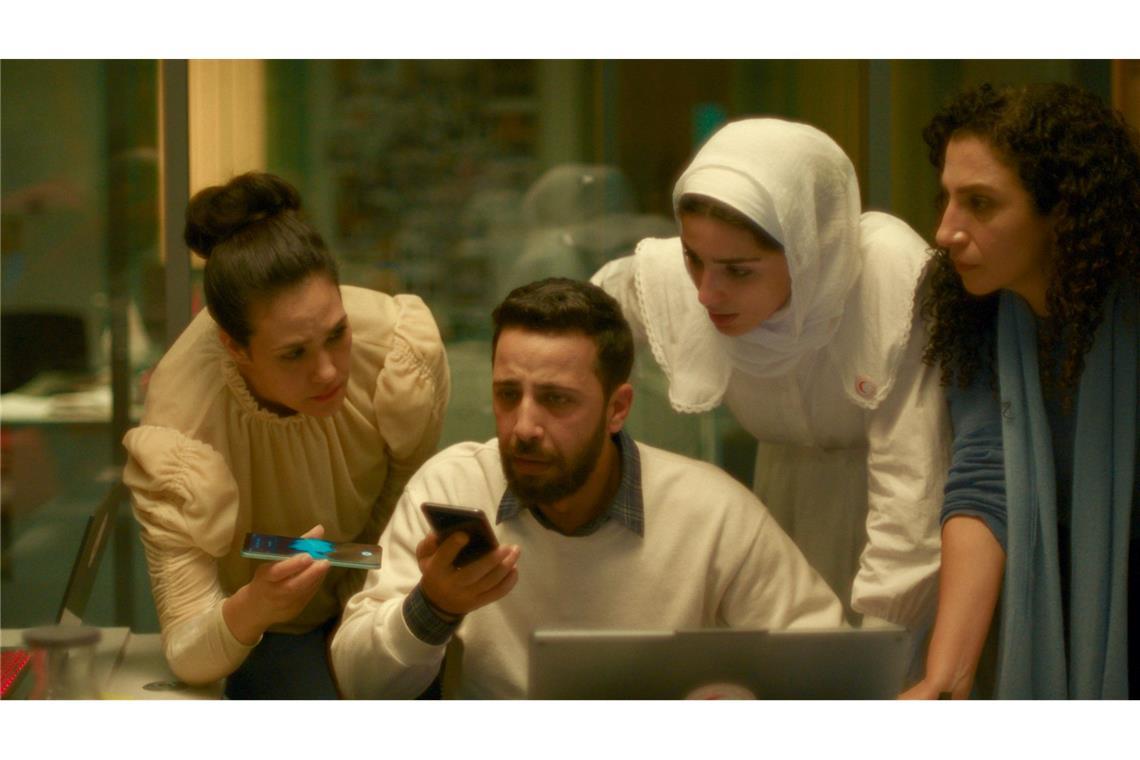 Gaza erreicht große Festivalbühne - mit Hollywood-Support Szene aus dem Film - die Schauspieler verkörpern Hilfskräfte des Roten Halbmonds.